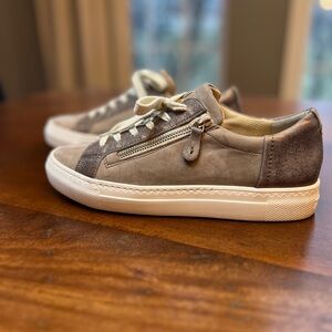 Paul Green Women Leather Sneakers W/ Side Zipper Size 6